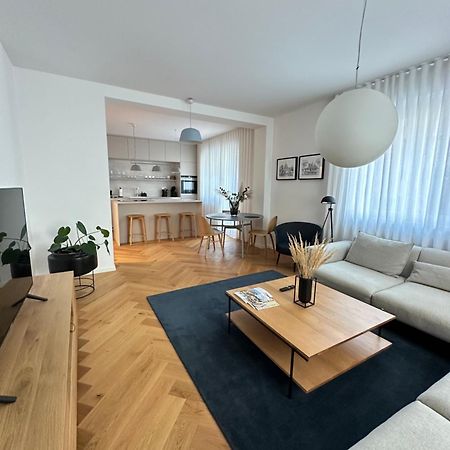 Bratislava Oldtown Apartment 130M2 ,60M2 Terrace And 2 Bathrooms Екстер'єр фото