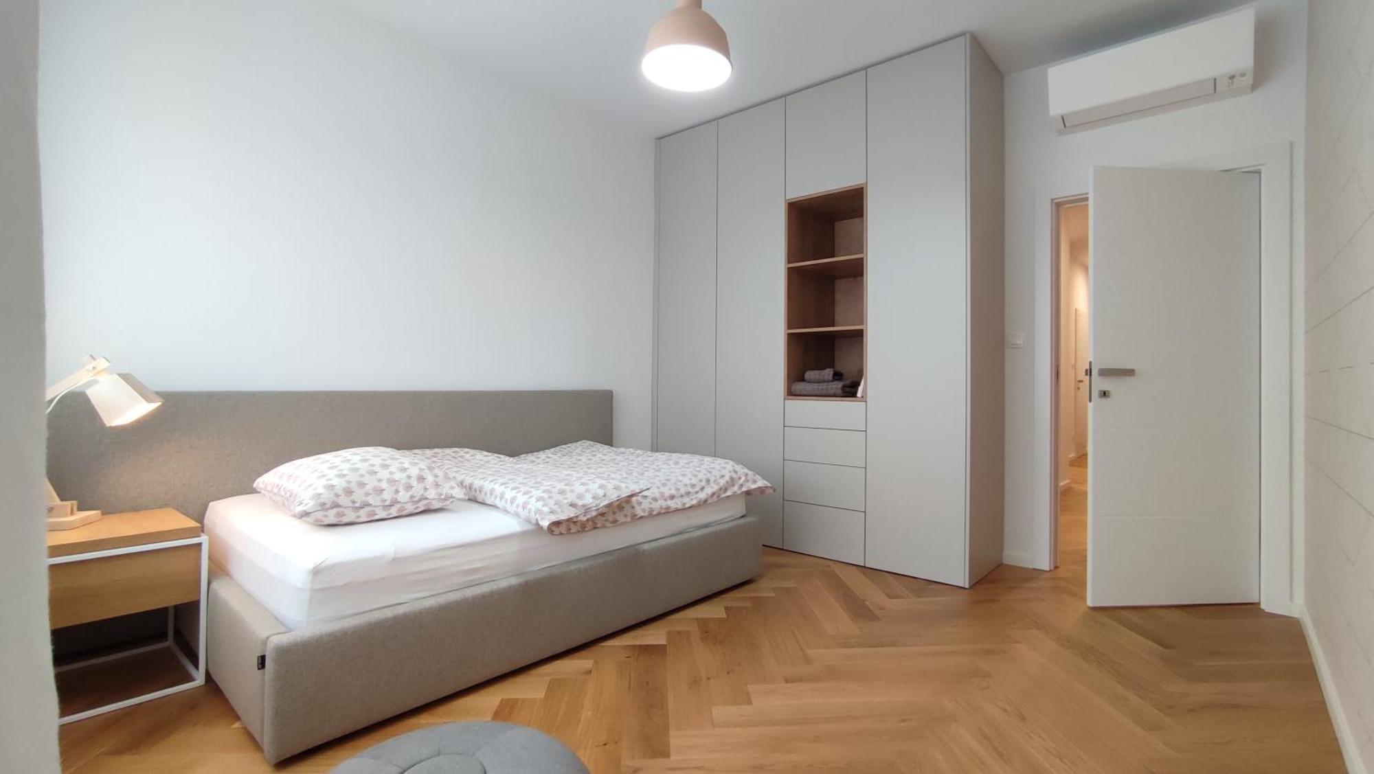 Bratislava Oldtown Apartment 130M2 ,60M2 Terrace And 2 Bathrooms Екстер'єр фото